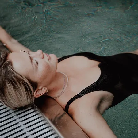 アパート Amarella *